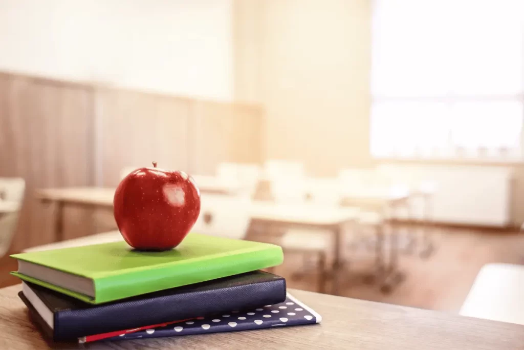 L’assegnazione provvisoria, al termine dei percorsi abilitanti, può essere richiesta dai docenti di ruolo dall’anno scolastico precedente.