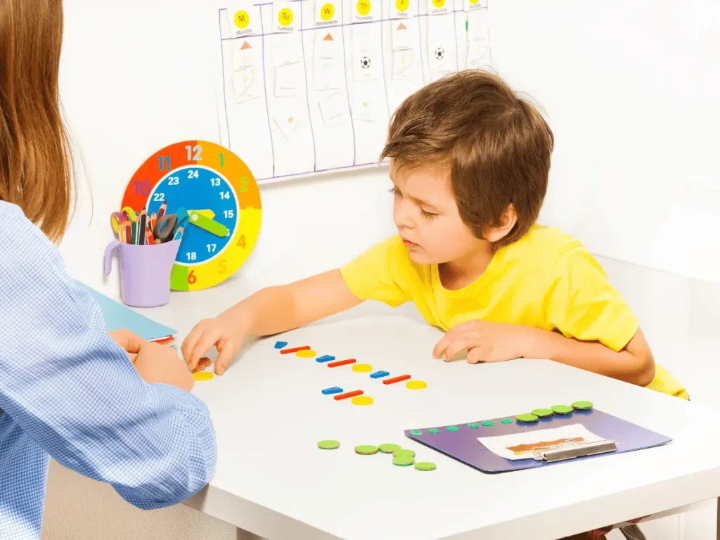 bambino autistico con tecnico ABA